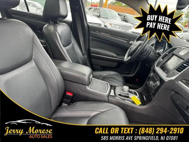 2015 Chrysler 300 Limited