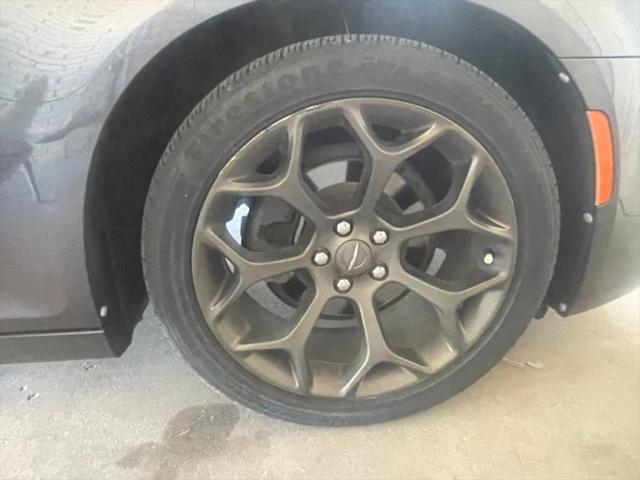 2016 Chrysler 300 300S Alloy Edition