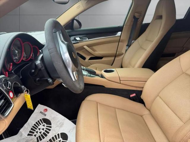 2016 Porsche Panamera Edition
