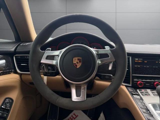 2016 Porsche Panamera Edition