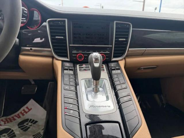 2016 Porsche Panamera Edition