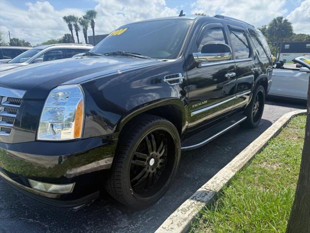 2010 Cadillac Escalade Standard for sale in Holly Hill, FL