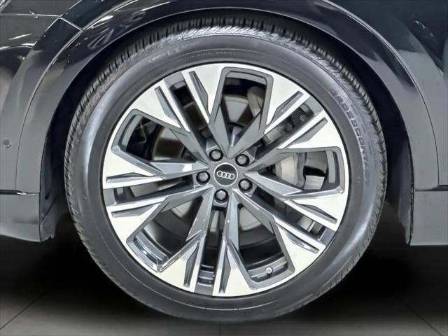 2026 Audi Q8 Premium Plus 55 TFSI quattro Tiptronic