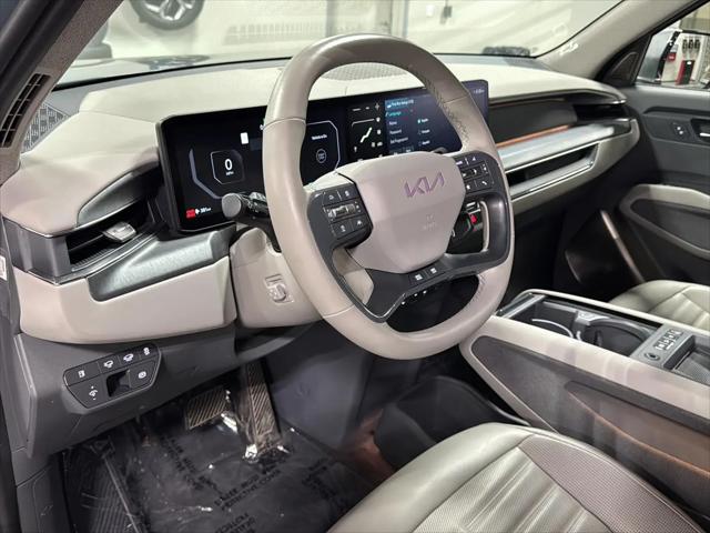 2024 Kia EV9 Land