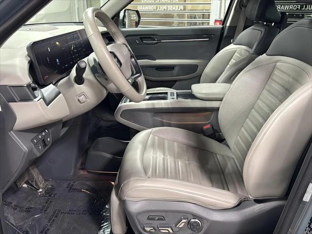 2024 Kia EV9 Land