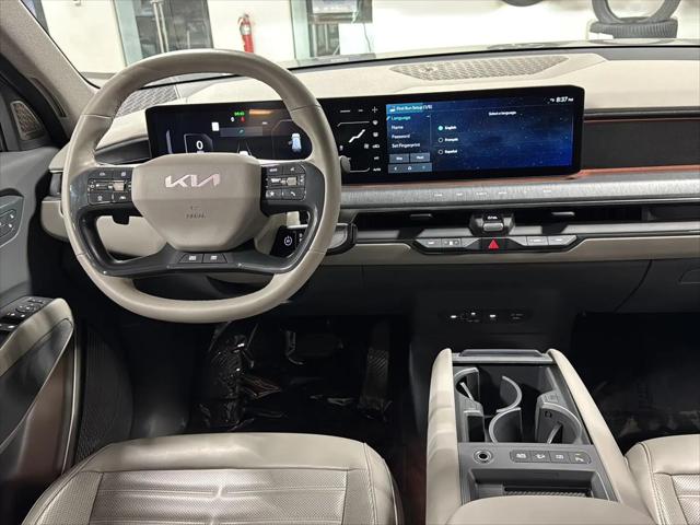 2024 Kia EV9 Land