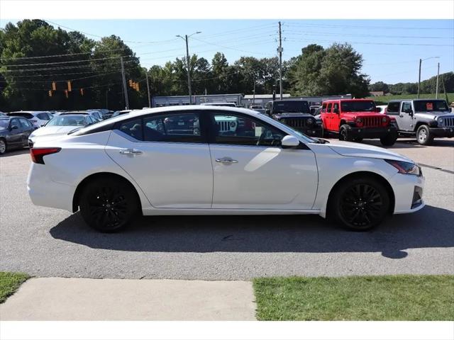 2025 Nissan Altima SV FWD
