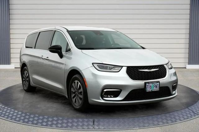 2024 Chrysler Pacifica Hybrid Select for sale in Tacoma, WA