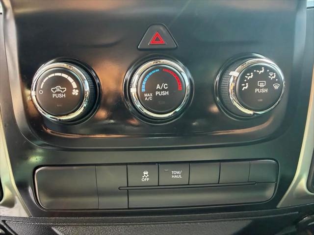 2018 Ram 1500 SLT Crew Cab 4x4 64 Box