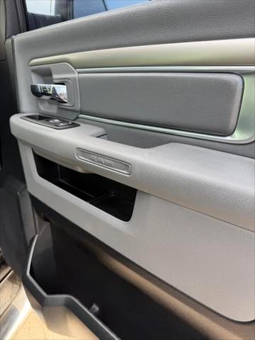 2018 Ram 1500 SLT Crew Cab 4x4 64 Box