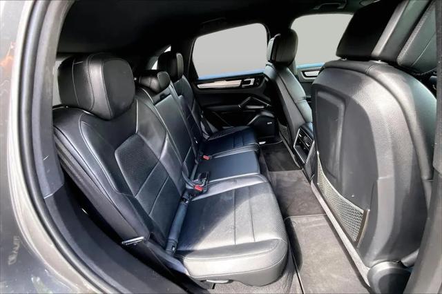 2020 Porsche Cayenne Cayenne