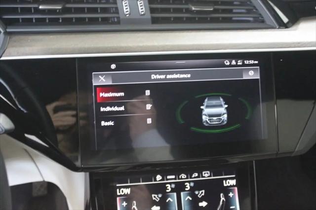 2024 Audi e-tron S line Premium Plus quattro