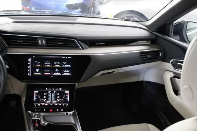 2024 Audi e-tron S line Premium Plus quattro