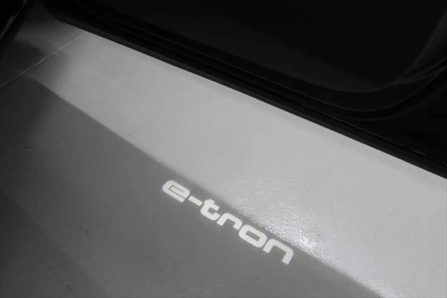 2024 Audi e-tron S line Premium Plus quattro
