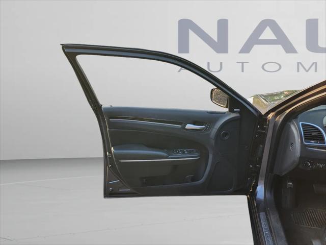 2013 Chrysler 300 C