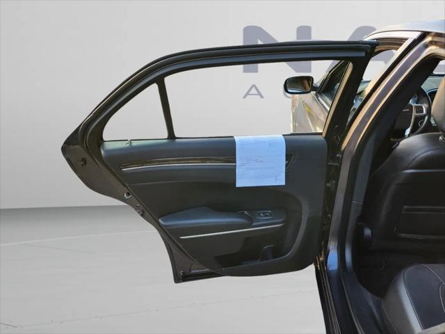 2013 Chrysler 300 C