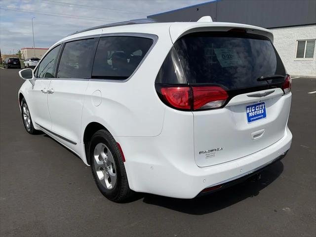 2017 Chrysler Pacifica Touring-L Plus