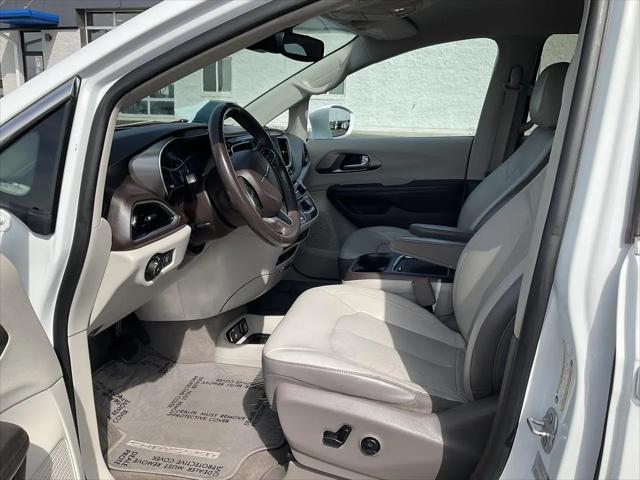 2017 Chrysler Pacifica Touring-L Plus