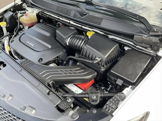 2017 Chrysler Pacifica Touring-L Plus