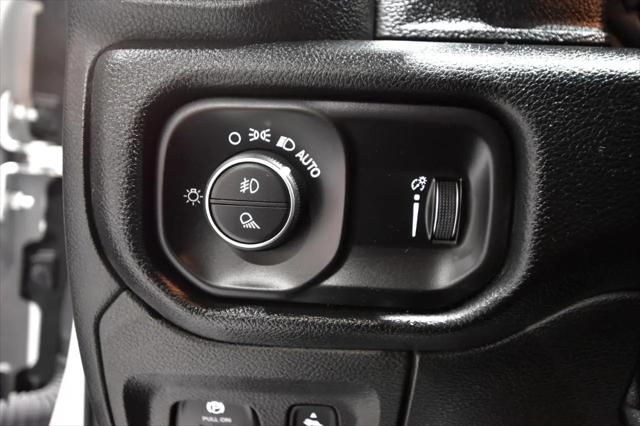 2020 Ram 1500 Big Horn Quad Cab 4x4 64 Box