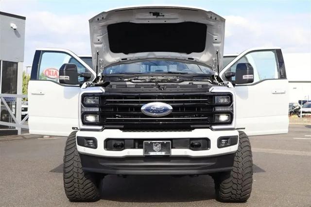 2026 Ford F-350 Platinum