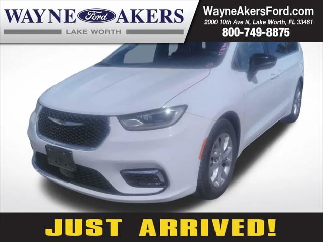 2026 Chrysler Pacifica Limited for sale in Lake Worth, FL