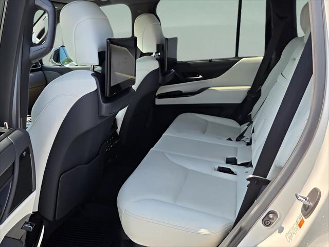 2023 Lexus LX Luxury