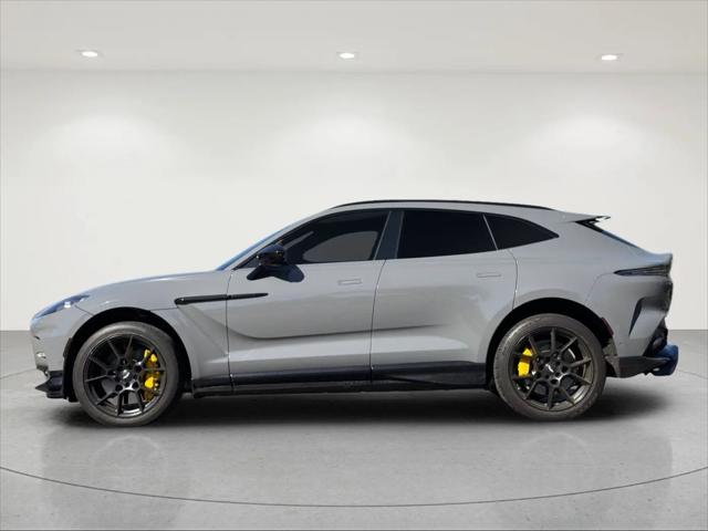 2023 Aston Martin DBX 707