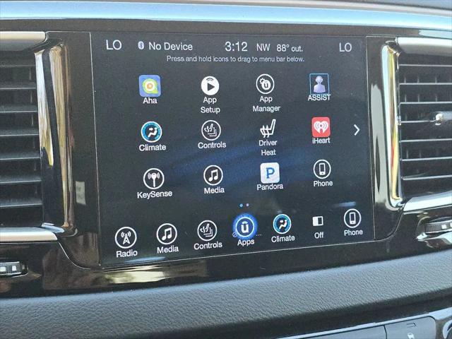 2017 Chrysler Pacifica Touring-L