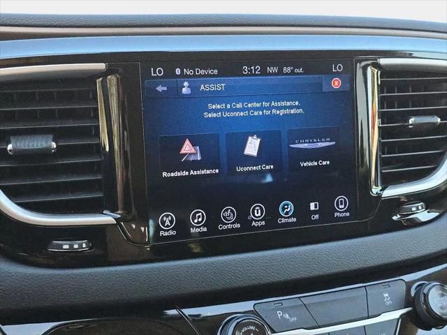 2017 Chrysler Pacifica Touring-L