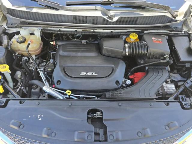 2017 Chrysler Pacifica Touring-L