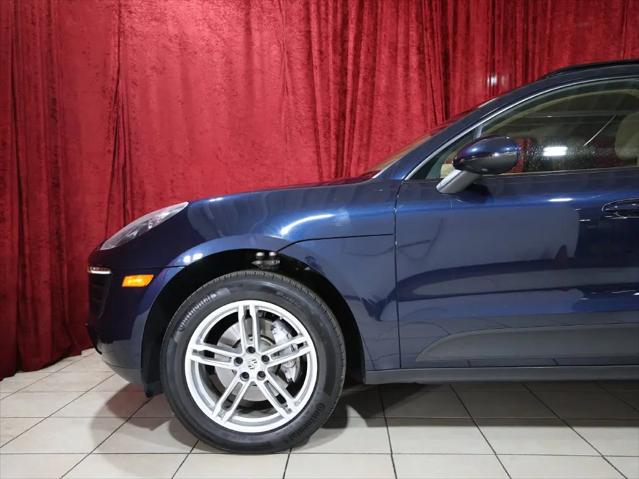 2017 Porsche Macan Macan