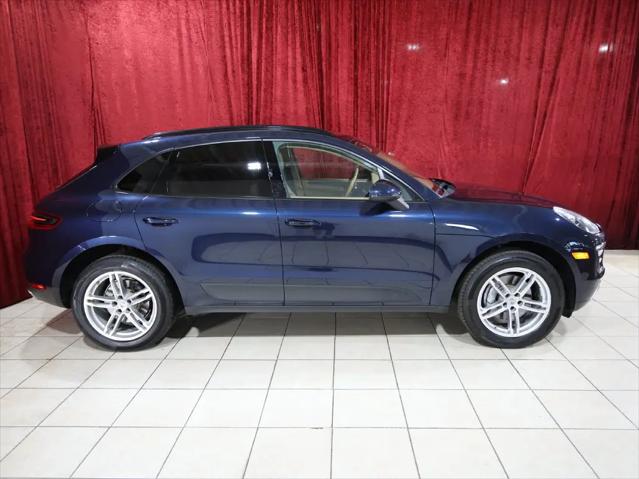 2017 Porsche Macan Macan