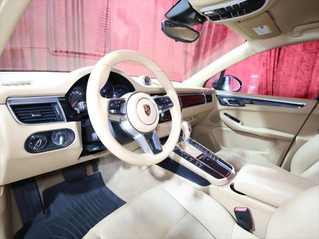 2017 Porsche Macan Macan