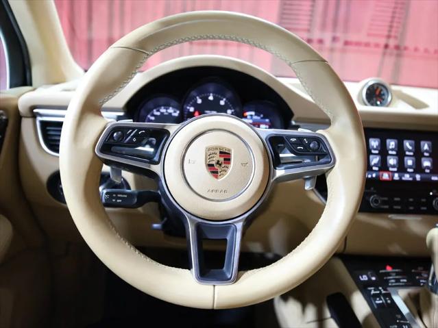 2017 Porsche Macan Macan