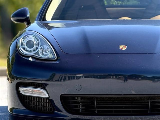 2012 Porsche Panamera Turbo