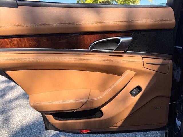 2012 Porsche Panamera Turbo