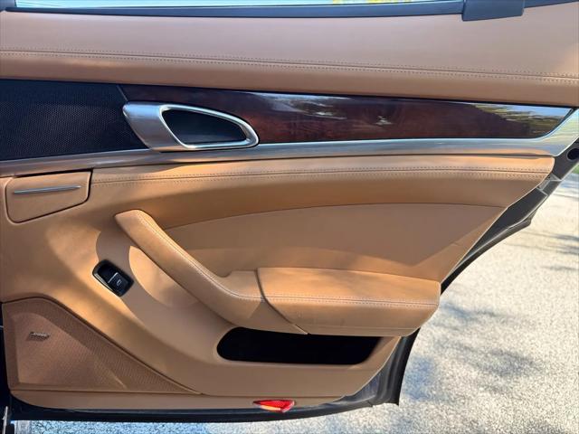 2012 Porsche Panamera Turbo