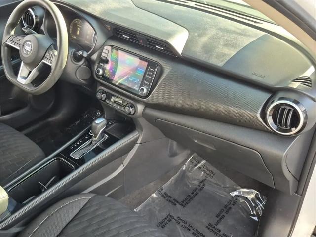 2021 Nissan Kicks SV Xtronic CVT
