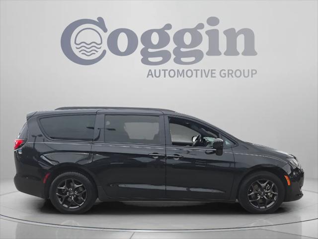 2019 Chrysler Pacifica Touring L Plus