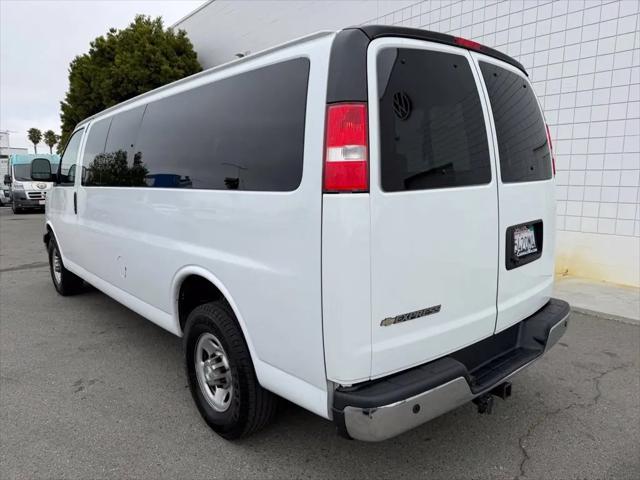 2022 Chevrolet Express Passenger RWD 3500 Extended Wheelbase LT