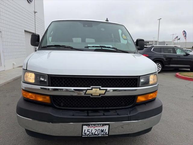 2022 Chevrolet Express Passenger RWD 3500 Extended Wheelbase LT