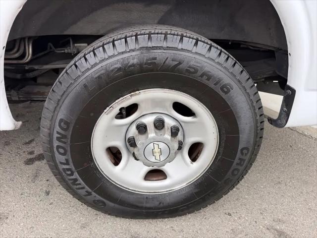 2022 Chevrolet Express Passenger RWD 3500 Extended Wheelbase LT