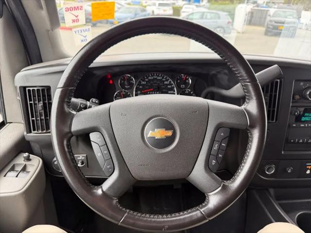 2022 Chevrolet Express Passenger RWD 3500 Extended Wheelbase LT
