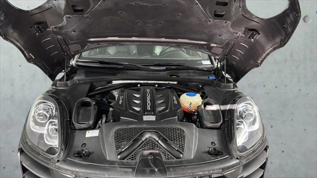2016 Porsche Macan Turbo