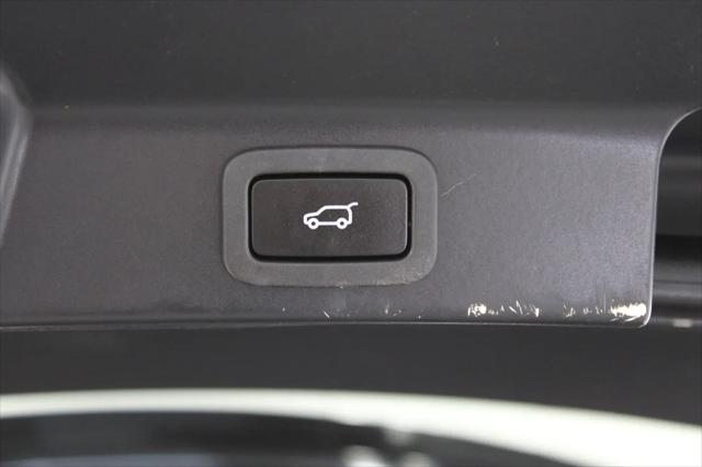 2020 Jaguar F-PACE SVR P550 AWD Automatic