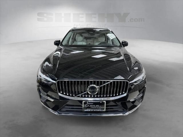 2023 Volvo XC60 B5 Ultimate Bright Theme