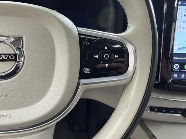 2023 Volvo XC60 B5 Ultimate Bright Theme