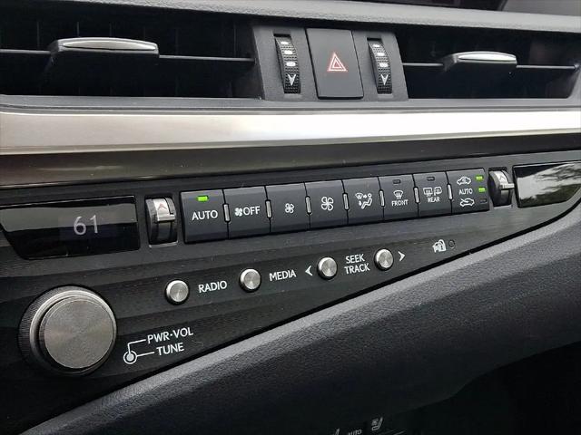 2021 Lexus ES ES 300h Luxury
