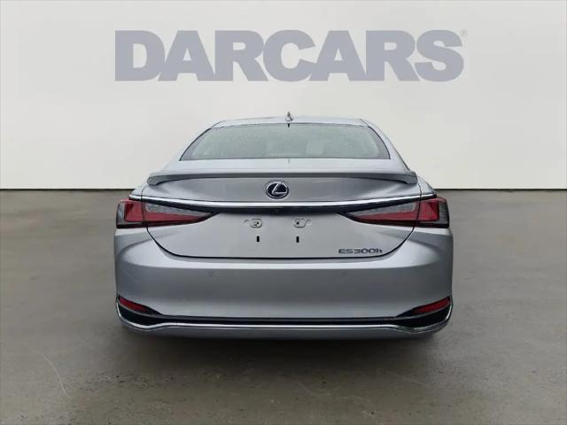 2021 Lexus ES ES 300h Luxury